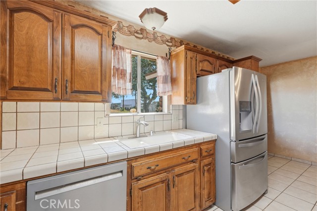 Detail Gallery Image 25 of 68 For 24053 Road 212, Lindsay,  CA 93247 - 3 Beds | 2 Baths