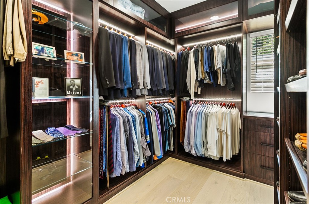 MLS #OC25243202 image #23