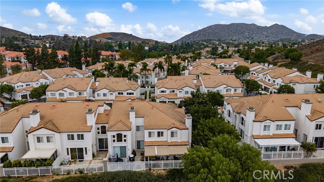 Detail Gallery Image 35 of 38 For 2130 Almeria St #101,  Corona,  CA 92879 - 3 Beds | 2/1 Baths