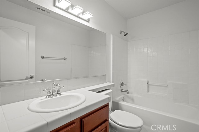 Detail Gallery Image 26 of 46 For 12 via De La Valle, Lake Elsinore,  CA 92532 - 5 Beds | 3 Baths