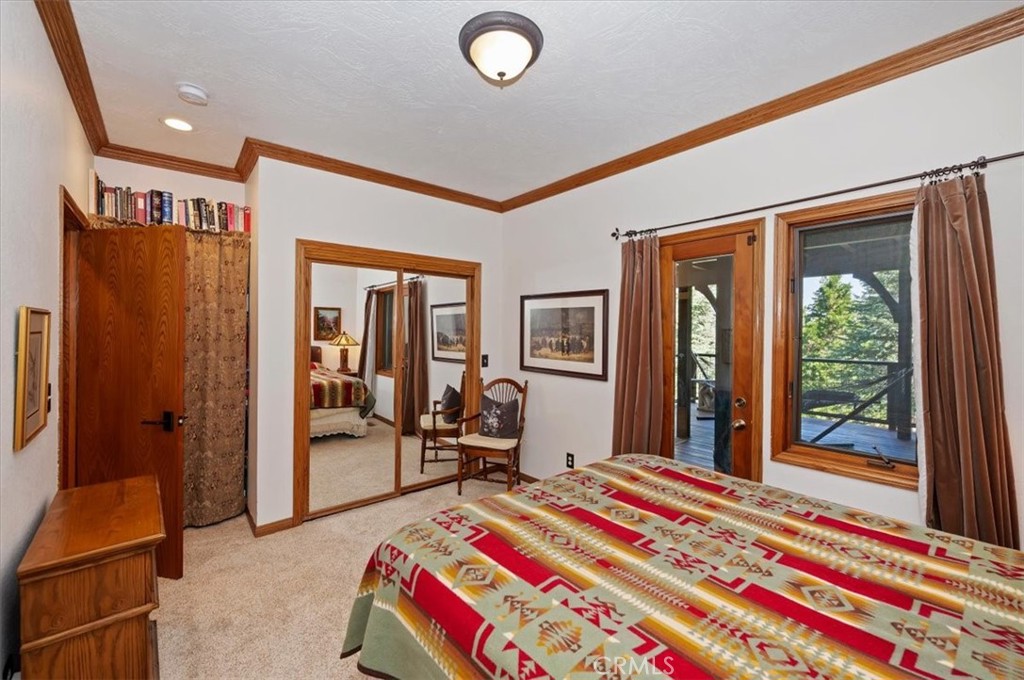 https://media.crmls.org/medias/b73711df-67e5-4d07-a9a3-0a556910dde9.jpg?preset=X-Large