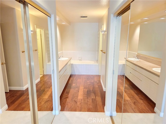 Detail Gallery Image 18 of 47 For 2233 Martin #217,  Irvine,  CA 92612 - 2 Beds | 2 Baths
