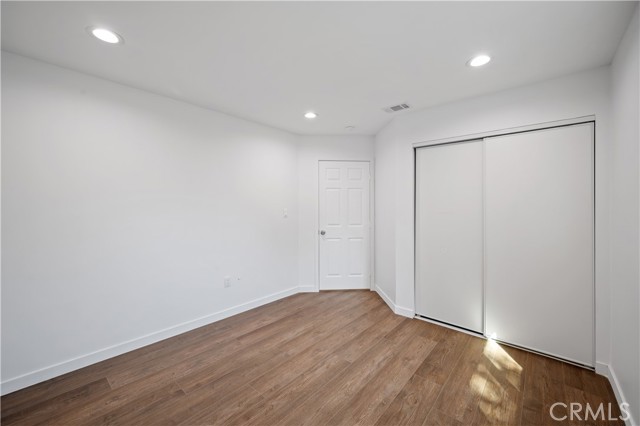 Detail Gallery Image 13 of 73 For 7445 Balcom Ave, Reseda,  CA 91335 - 4 Beds | 2 Baths