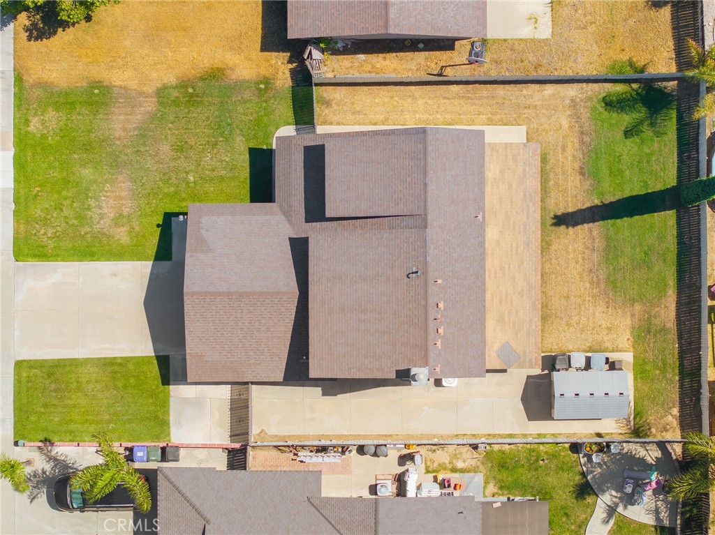https://media.crmls.org/medias/b7387b20-7018-441c-9311-f7b3680d4306.jpg?preset=X-Large