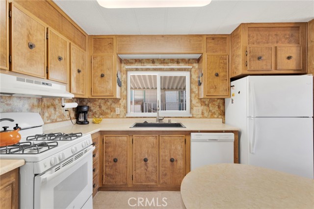 Detail Gallery Image 11 of 39 For 20683 Waalew #B-84,  Apple Valley,  CA 92307 - 2 Beds | 2 Baths