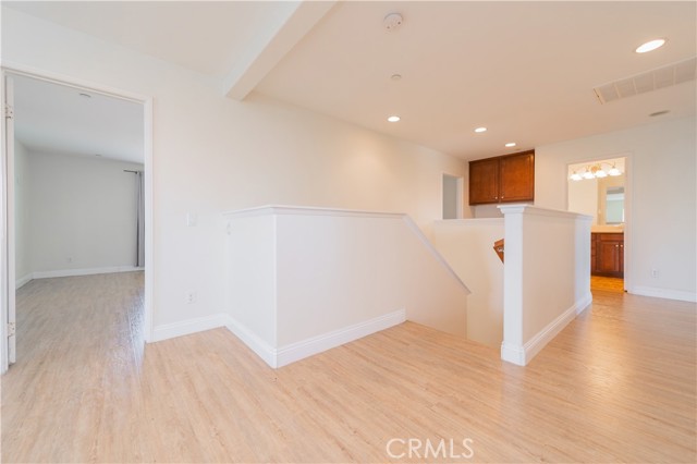 6851 Tourmaline Drive, Eastvale CA: https://media.crmls.org/medias/b73990e8-a893-45a7-8725-d8cb0ac07a4e.jpg