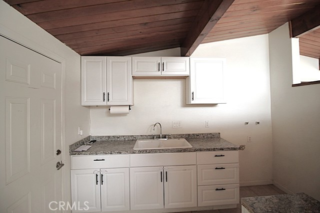 25634 Bejoal, Barstow CA: https://media.crmls.org/medias/b73afa36-0920-44a3-a6a8-afd2b04304b9.jpg