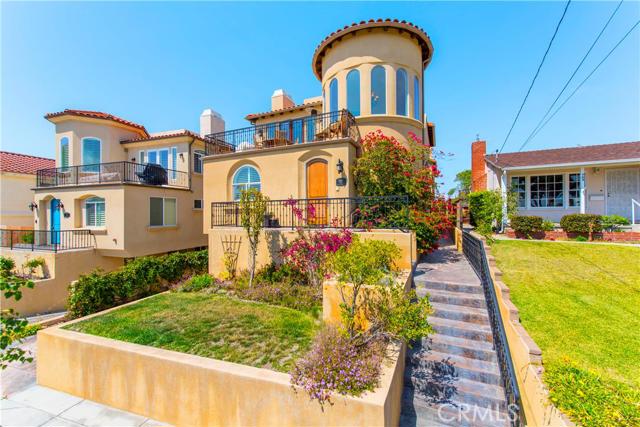 706 Lucia Avenue, Redondo Beach, California 90277, 4 Bedrooms Bedrooms, ,3 BathroomsBathrooms,Residential,Sold,Lucia,SB16117419