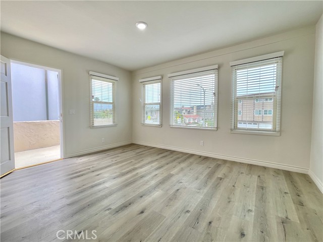 Detail Gallery Image 9 of 11 For 1912 Hermosa Ave, Hermosa Beach,  CA 90254 - – Beds | – Baths