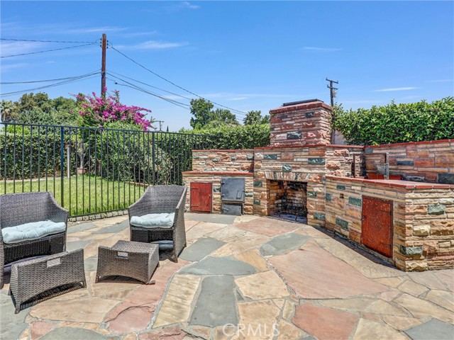 2242 S 5th Avenue, Arcadia CA: https://media.crmls.org/medias/b73d6f01-457c-4861-a94b-7ea963e09102.jpg