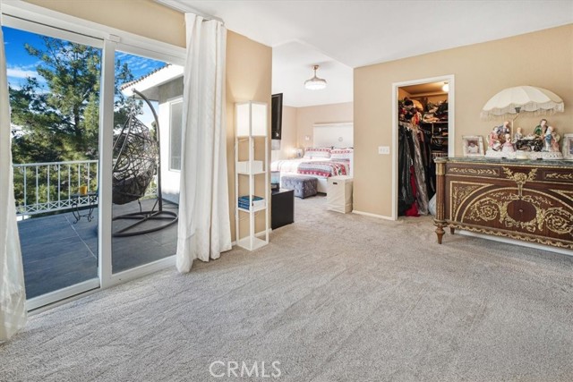 18612 Hilton Court, Canyon Country CA: https://media.crmls.org/medias/b73d81cf-7eeb-40b7-854c-13e2772163f1.jpg