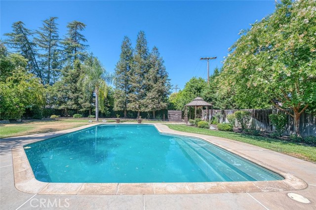 1590 W Escalon Avenue, Fresno CA: https://media.crmls.org/medias/b73debb7-d002-40e1-8088-440da32ffd65.jpg