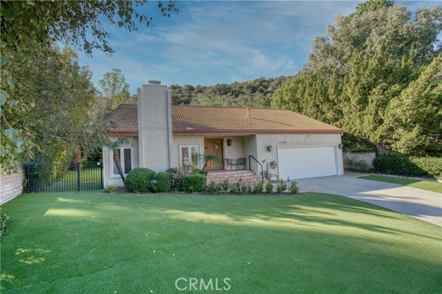 Detail Gallery Image 5 of 29 For 19946 Turnberry, Tarzana,  CA 91356 - 4 Beds | 2/1 Baths