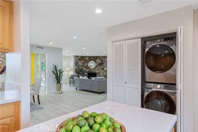 Detail Gallery Image 13 of 33 For 16108 Malden St, North Hills,  CA 91343 - 4 Beds | 2 Baths