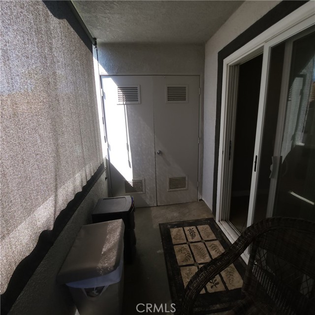 16377 Lakeshore Drive, Lake Elsinore CA: https://media.crmls.org/medias/b73e40a2-0370-445f-a07d-3157145a38ea.jpg