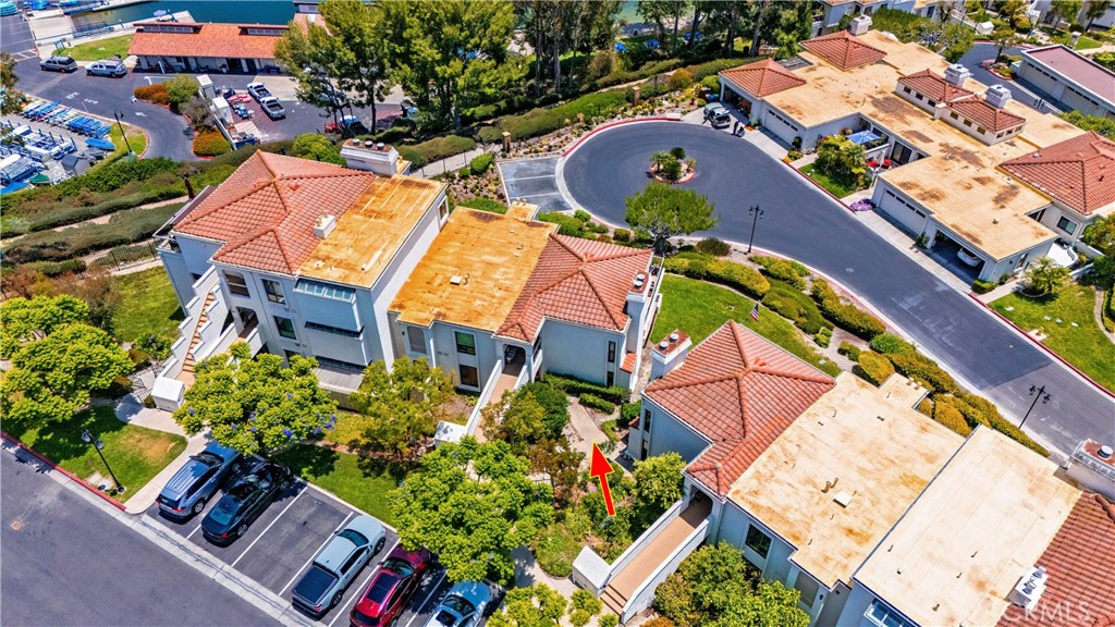 https://media.crmls.org/medias/b73e8539-8ee0-4279-b2c5-11cb67858413.jpg?preset=X-Large