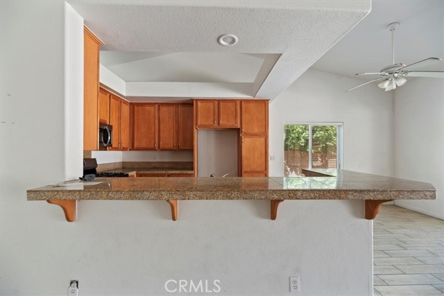 66034 Santa Rosa Road, Desert Hot Springs CA: https://media.crmls.org/medias/b73e971c-4c08-4086-b87f-e509b619cdbe.jpg