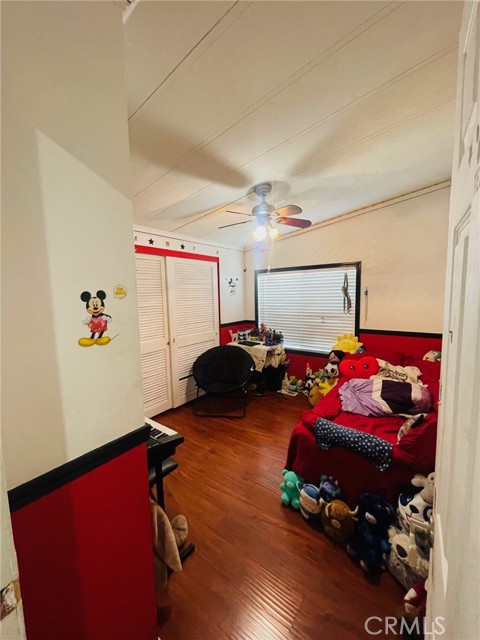 Detail Gallery Image 12 of 33 For 17400 Valley Blvd #66,  Fontana,  CA 92335 - 3 Beds | 2 Baths