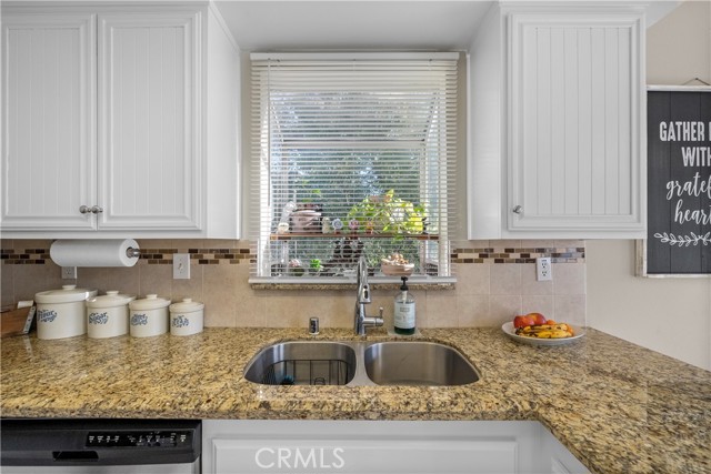 Detail Gallery Image 11 of 42 For 26964 Flo Ln #324,  Canyon Country,  CA 91351 - 2 Beds | 2 Baths