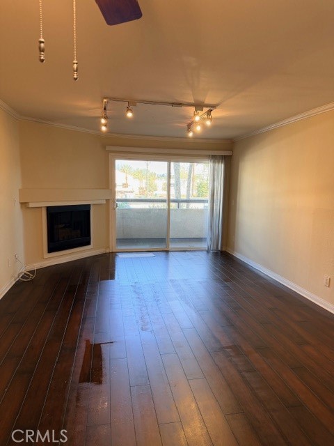 Detail Gallery Image 5 of 44 For 5545 Canoga Ave #116,  Woodland Hills,  CA 91367 - 2 Beds | 2 Baths