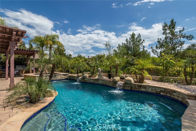 25808 Tennyson Lane, Stevenson Ranch CA: https://media.crmls.org/medias/b740bb17-2d9e-4a95-ad05-b33348939592.jpg