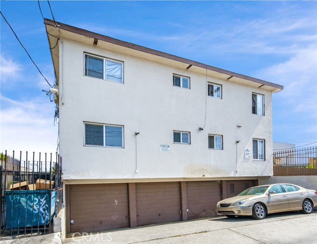 1825 Chestnut Avenue, Long Beach, California 90806, ,Multi-Family,For Sale,Chestnut,CV24203235