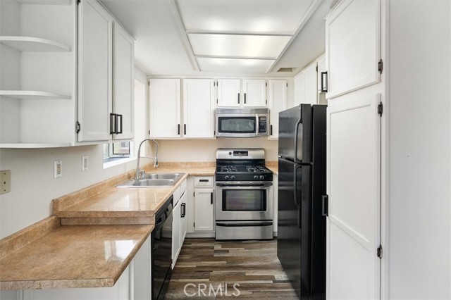Detail Gallery Image 8 of 26 For 19834 Sandpiper Pl #64,  Newhall,  CA 91321 - 3 Beds | 2 Baths