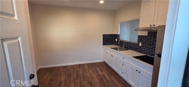 Detail Gallery Image 2 of 7 For 1496 Powell, Riverside,  CA 92501 - 1 Beds | 1 Baths