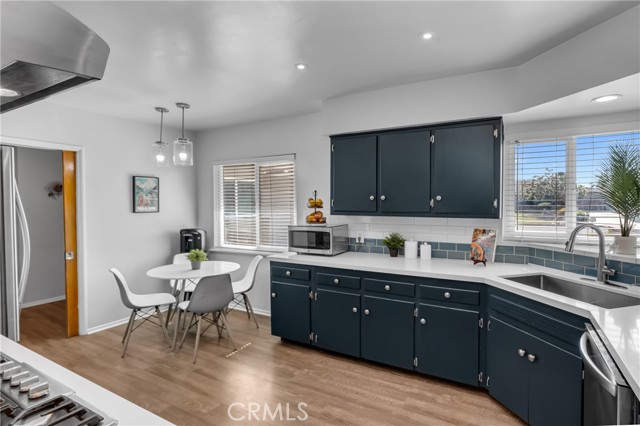 Detail Gallery Image 10 of 43 For 9811 Kempster Ave, Fontana,  CA 92335 - 3 Beds | 2 Baths