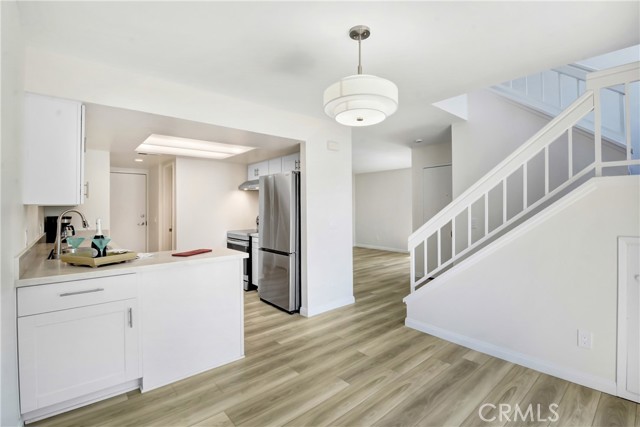 863 W 34th Street, Long Beach CA: https://media.crmls.org/medias/b74450aa-813d-480e-9224-f095f70e40d8.jpg