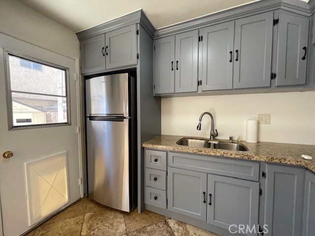 Detail Gallery Image 13 of 16 For 17135 Roscoe Blvd #4,  Northridge,  CA 91325 - 2 Beds | 1/1 Baths