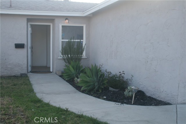 Detail Gallery Image 3 of 24 For 738 Carlsbad St, Spring Valley,  CA 91977 - 3 Beds | 2 Baths