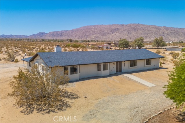 Detail Gallery Image 4 of 49 For 75077 Cottonwood Dr, Twentynine Palms,  CA 92277 - 3 Beds | 2 Baths