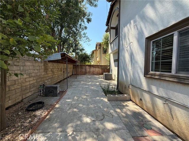 Detail Gallery Image 31 of 33 For 7532 Dashi Pl, Canoga Park,  CA 91304 - 4 Beds | 4 Baths