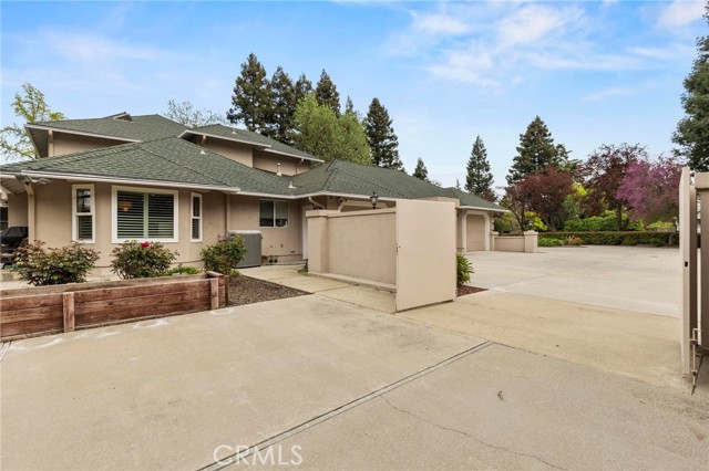 668 Gabriel Avenue, Yuba City CA: https://media.crmls.org/medias/b745291c-5bc1-44f7-9c96-9a96c464780a.jpg