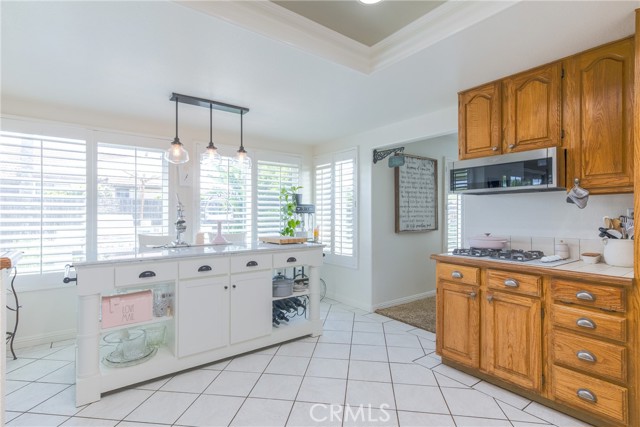 Detail Gallery Image 20 of 67 For 25717 Moonseed Dr, Moreno Valley,  CA 92553 - 4 Beds | 2/1 Baths