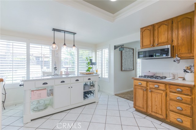 Detail Gallery Image 20 of 67 For 25717 Moonseed Dr, Moreno Valley,  CA 92553 - 4 Beds | 2/1 Baths