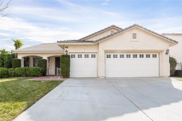 15047 Grays Peak Ave, Fontana, CA 92336