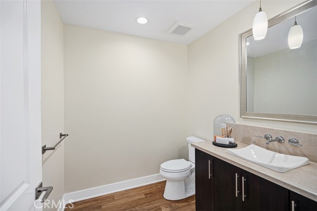 Detail Gallery Image 22 of 40 For 402 Rockefeller #408,  Irvine,  CA 92612 - 2 Beds | 2/1 Baths