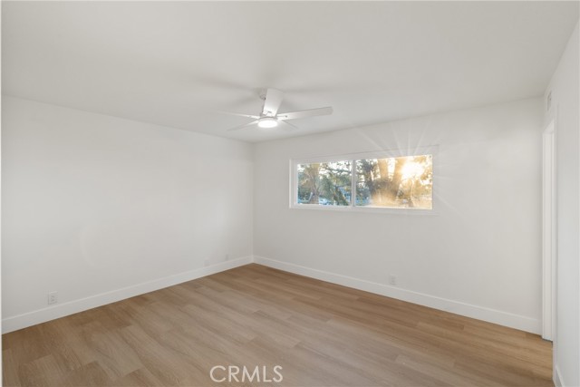 13711 Farmington Road, Tustin CA: https://media.crmls.org/medias/b7459886-4e70-4296-a4a4-384f69f10df8.jpg