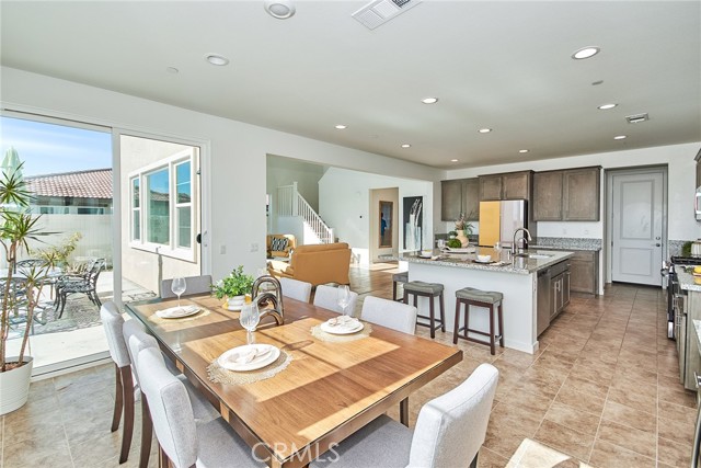 Detail Gallery Image 11 of 44 For 34955 S Serano Sq, Yucaipa,  CA 92399 - 5 Beds | 4 Baths