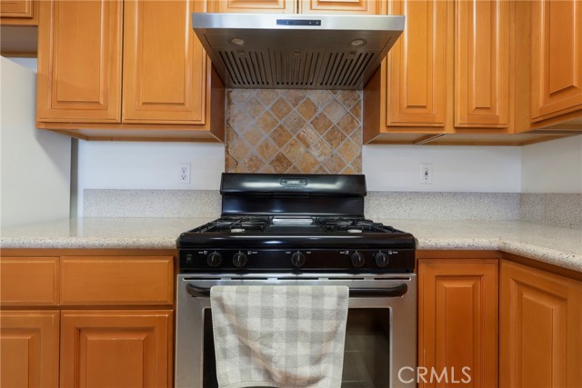 Detail Gallery Image 6 of 26 For 17888 Alburtis Ave #B117,  Artesia,  CA 90701 - 2 Beds | 2 Baths