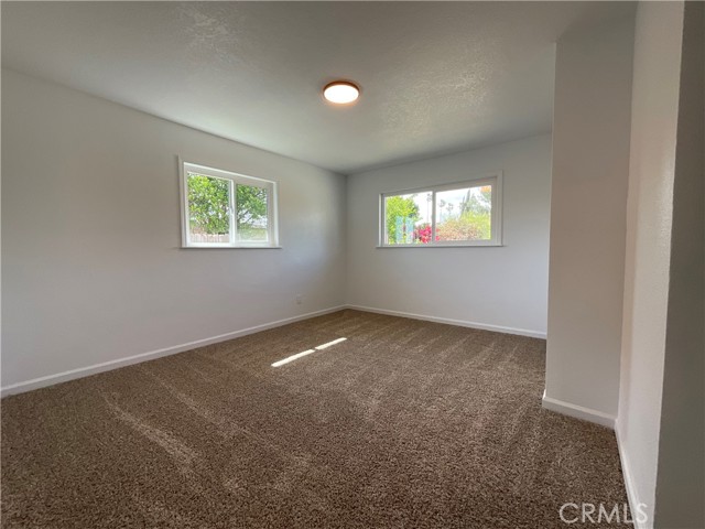 Detail Gallery Image 16 of 22 For 17532 Pine Ave, Fontana,  CA 92335 - 3 Beds | 2 Baths
