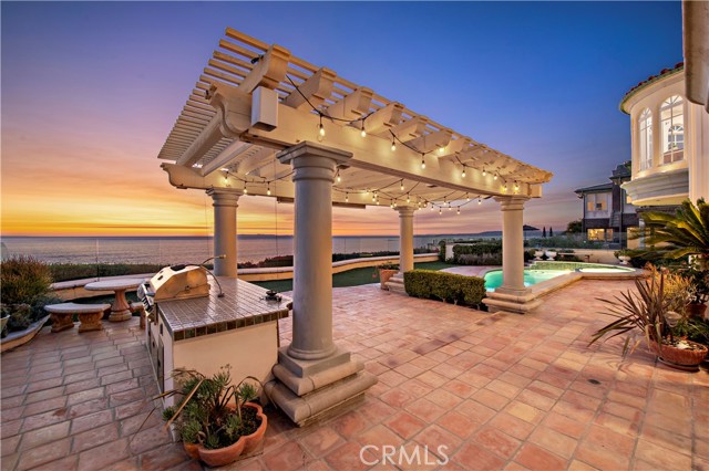 Detail Gallery Image 15 of 21 For 3822 Vista Blanca, San Clemente,  CA 92672 - 6 Beds | 5/1 Baths