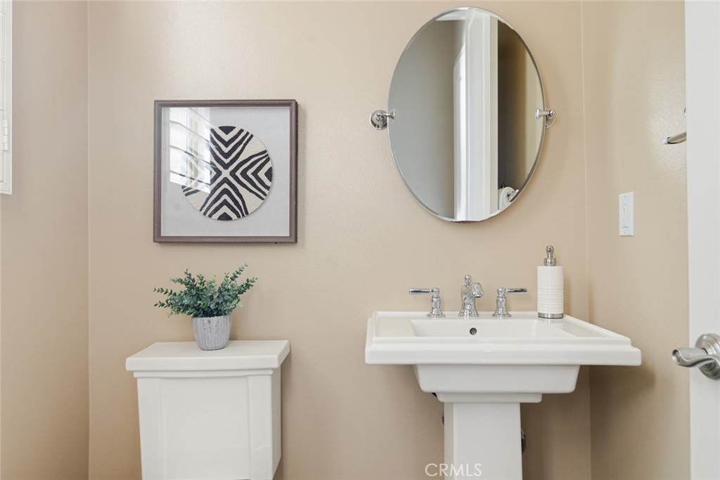 B74658f0 2b9f 4493 A66c 37445e74f4f7