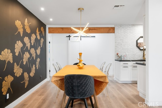 Detail Gallery Image 8 of 60 For 1980 E Rochelle Rd, Palm Springs,  CA 92262 - 5 Beds | 3 Baths