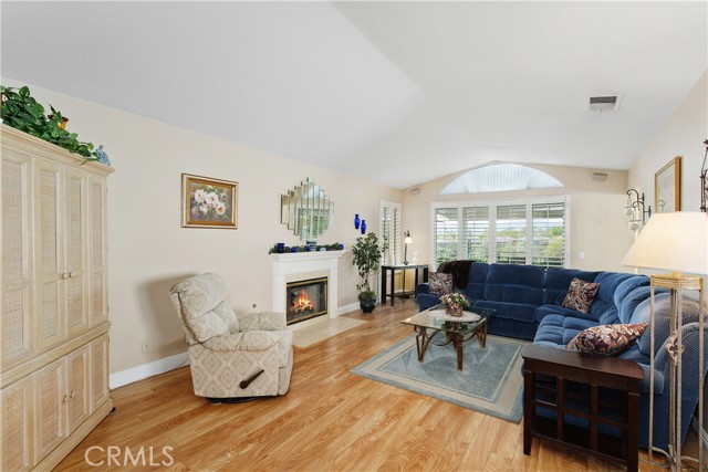 Detail Gallery Image 7 of 53 For 40083 Corte Lorca, Murrieta,  CA 92562 - 2 Beds | 2 Baths