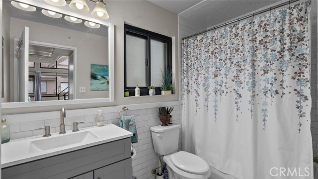 Detail Gallery Image 12 of 28 For 1118 E Palmer Ave #201,  Glendale,  CA 91205 - 1 Beds | 1 Baths
