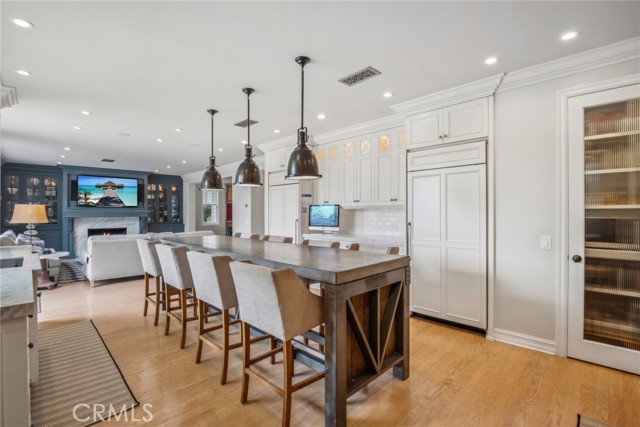 Detail Gallery Image 8 of 36 For 24 Cape Woodbury, Newport Beach,  CA 92660 - 5 Beds | 4/1 Baths