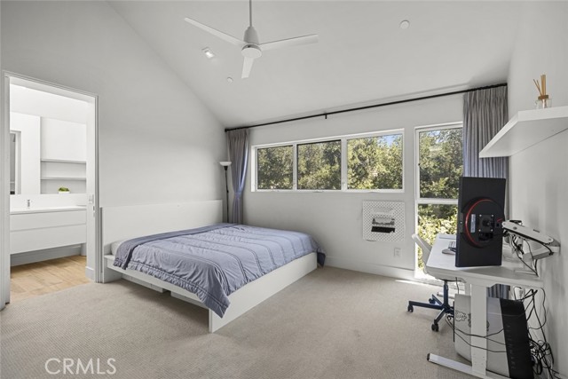 Detail Gallery Image 33 of 53 For 18177 Knoll Hill, Granada Hills,  CA 91344 - 4 Beds | 4/1 Baths